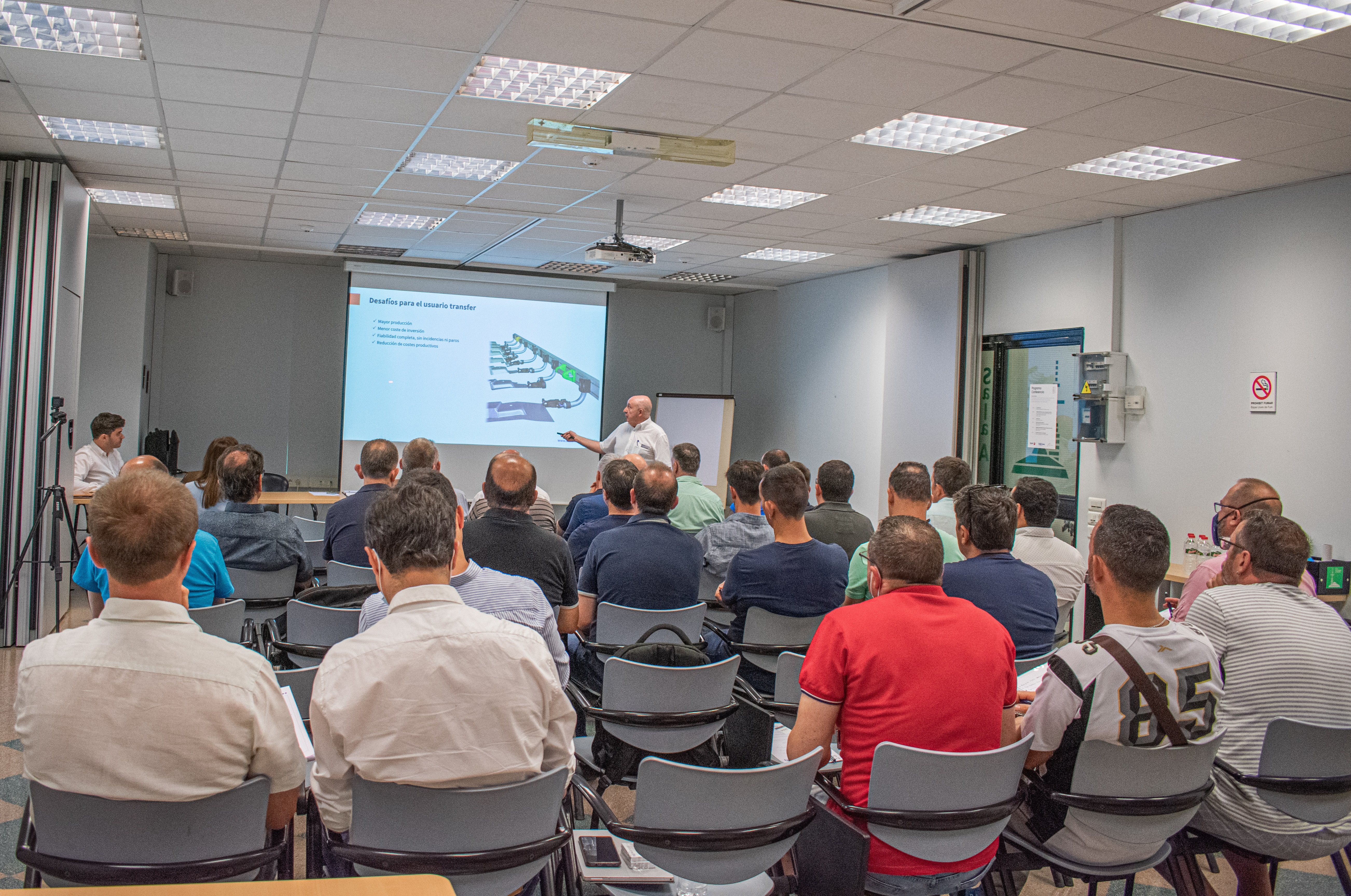 “Novità e applicazioni speciali per aumentare la produzione nello stampaggio mediante transfer”.